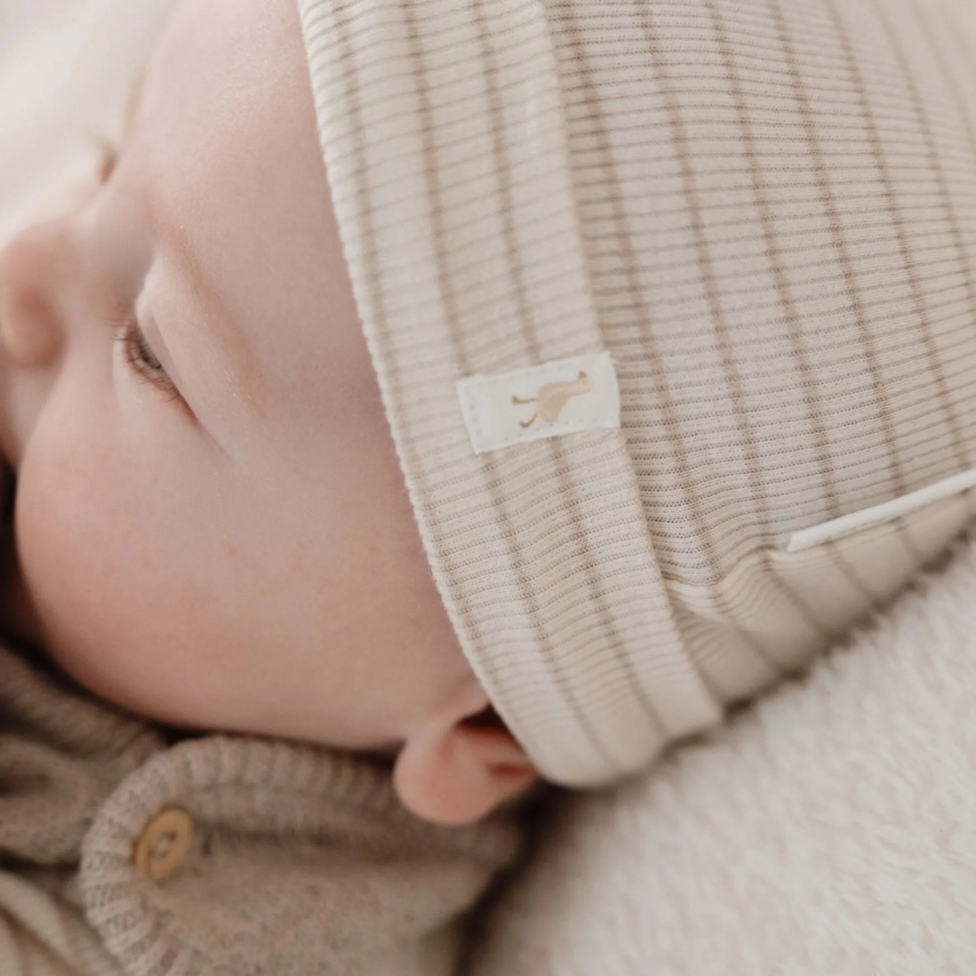 Babymutsje - Beige - Newborn Naturals - Stripe