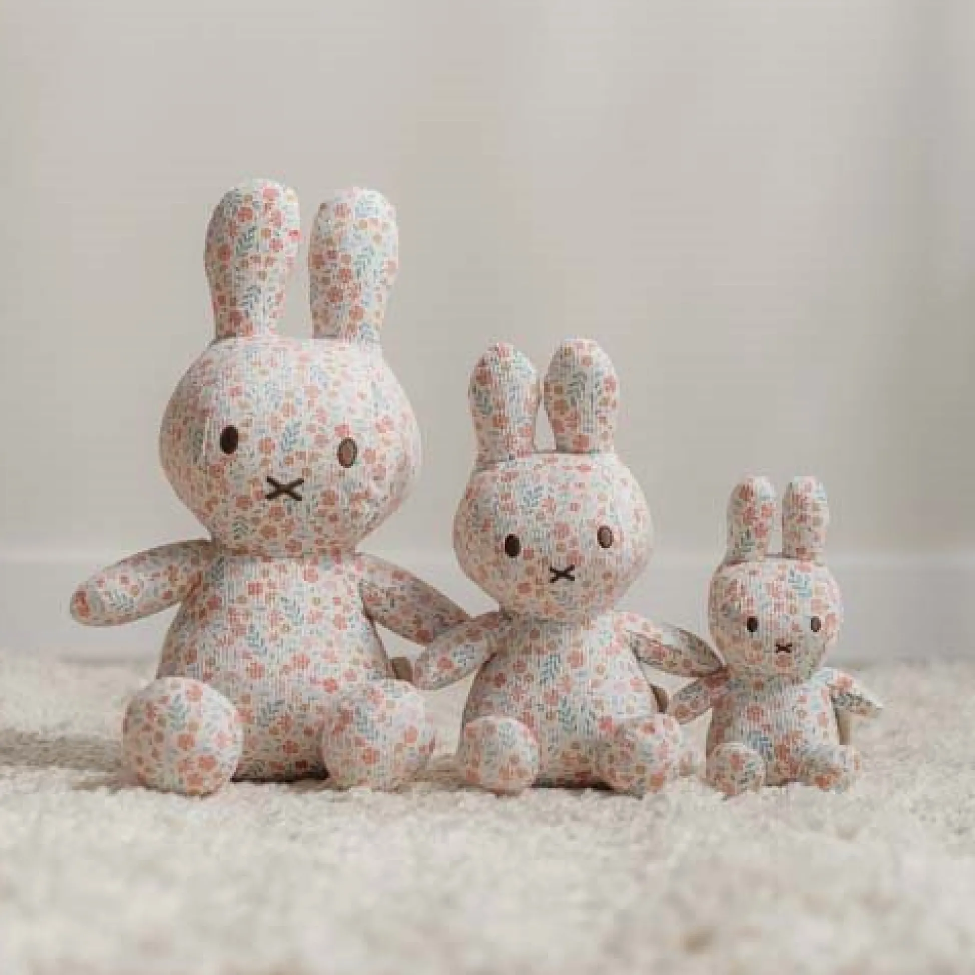 nijntje knuffel all-over print 15 cm - Roze - Lucky Blossom