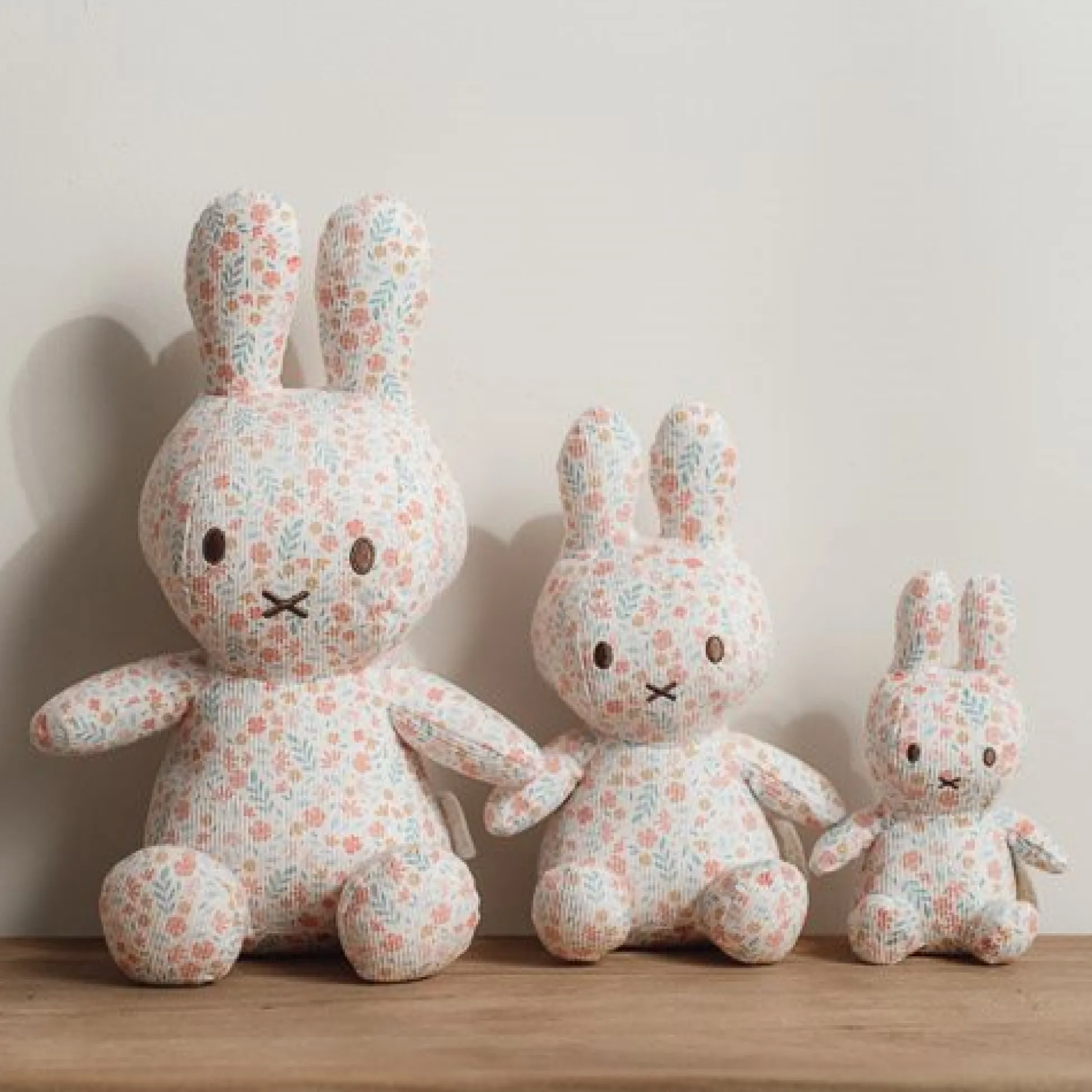 nijntje knuffel all-over print 30 cm - Roze - Lucky Blossom