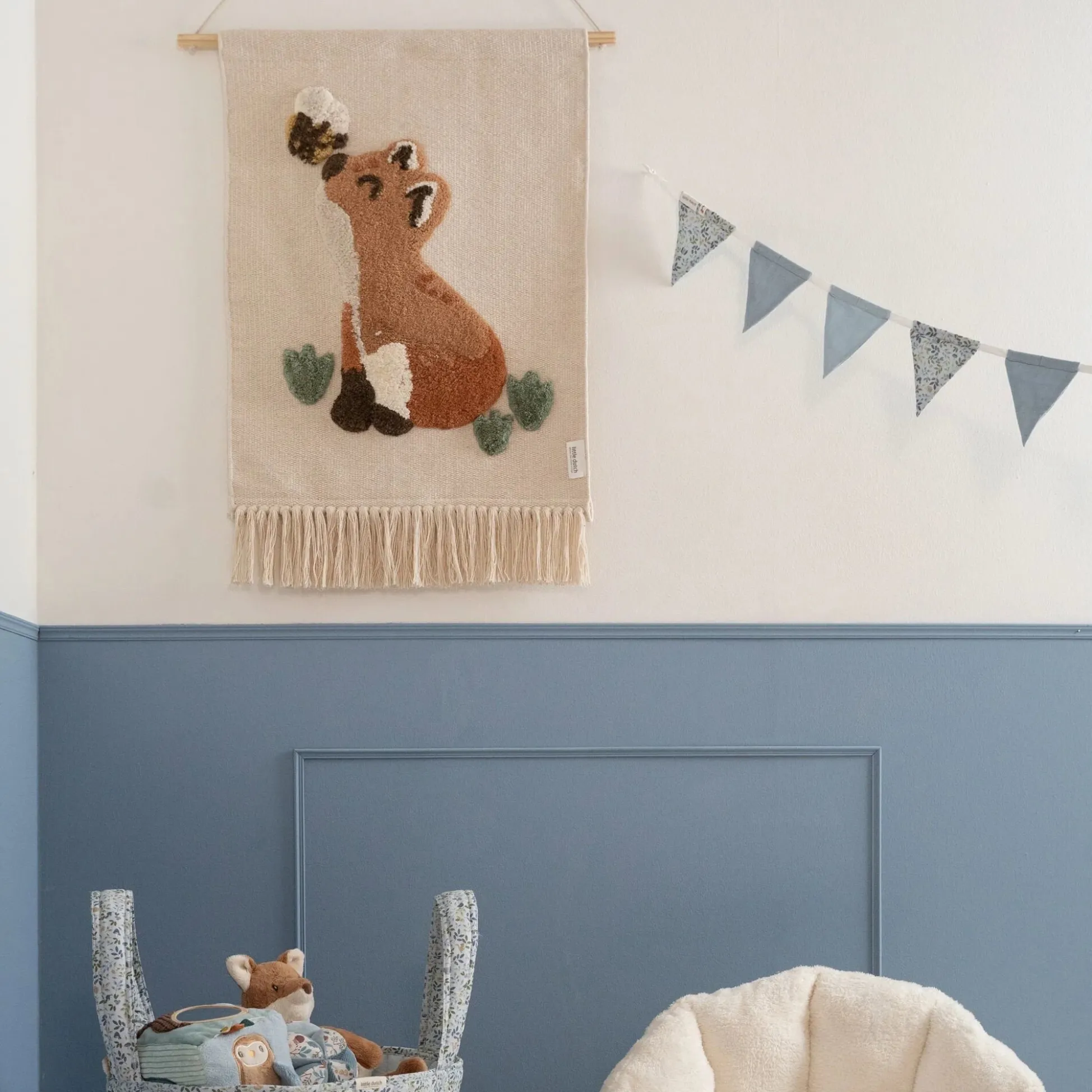 Slinger met vlaggetjes - Blauw - Forest Friends - Forest Adventure